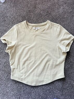 Madewell Women's Short Sleeve Tee crop top style in Light Olive, new without tag